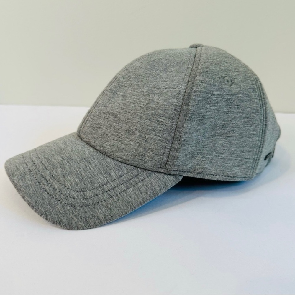 NWOT Lululemon hat - Picture 4 of 6